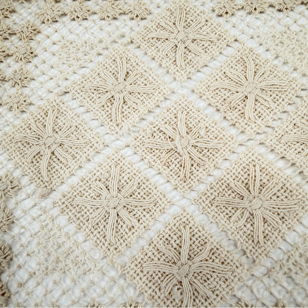 Lot Of 2 Vintage Handmade Lace Crochet Doilies, Table Decor, Nature Beige 9”-10” - Picture 2 of 7